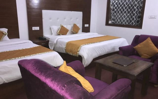 Apple Crescent Resorts