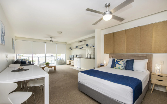 Absolute Waterfront Magnetic Island