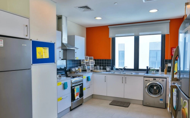 Ensuite Rooms and Studios - DUBAI