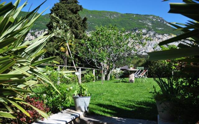 Laghel7 Agritur