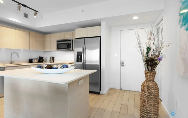 Infinite View Balcony Amazing Pool Near Beach