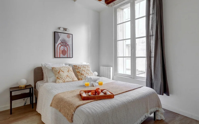 Charming 1BR in Saint-Germain Sleeps 4