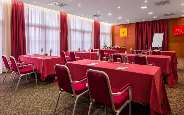 Crowne Plaza Venice East by IHG