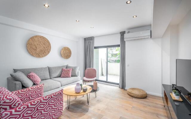 Rothschild Area - One BDR with a Big terrasse