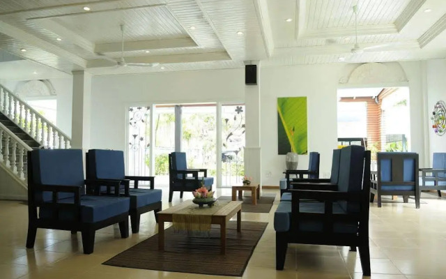 Frangipani Villa Hotel II