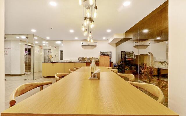 OYO Townhouse 202 Hotel Aarya Enclave