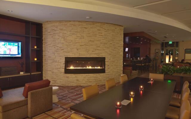 Embassy Suites Palmdale