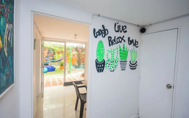 Blue Coast Hostal - Hostel