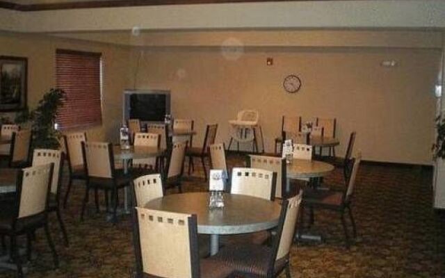 Days Inn & Suites Parachute