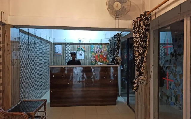 Hotel TLB Palace