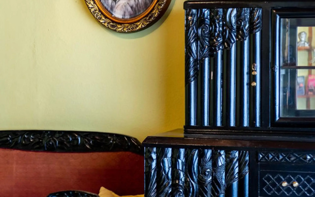 Theatre Old Town House