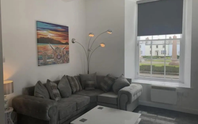 Ayr Cozy Corner Apartment