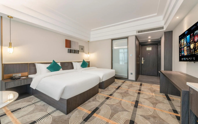 Park Lane Hotel