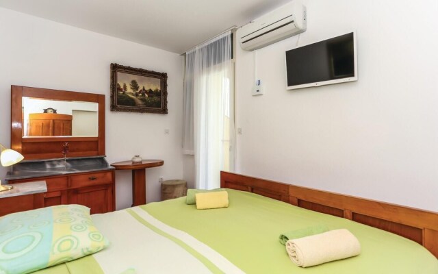 Amazing Home in Omis With Wifi and 3 Bedrooms