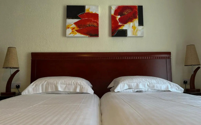 Sandringham Hotel