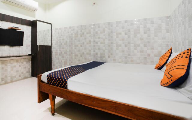 SPOT ON 38697 Hotel Sridhar