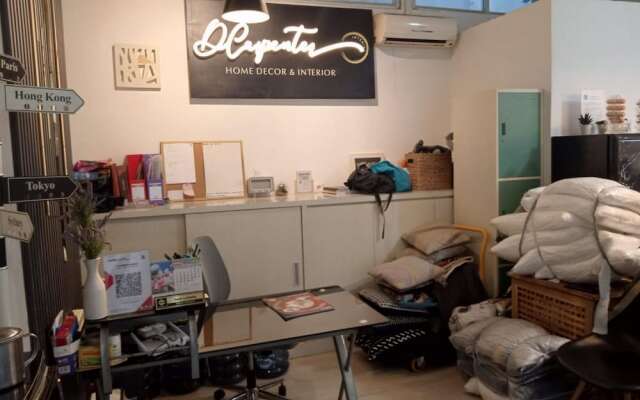 OYO 93835 The Jarrdin Apartemen By D Carpenter