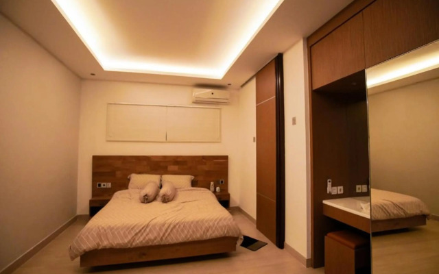 The Ocean Views Luxury Villas & Apartment by ZUZU