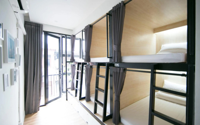 Lamurr Sukhumvit 41 - Hostel