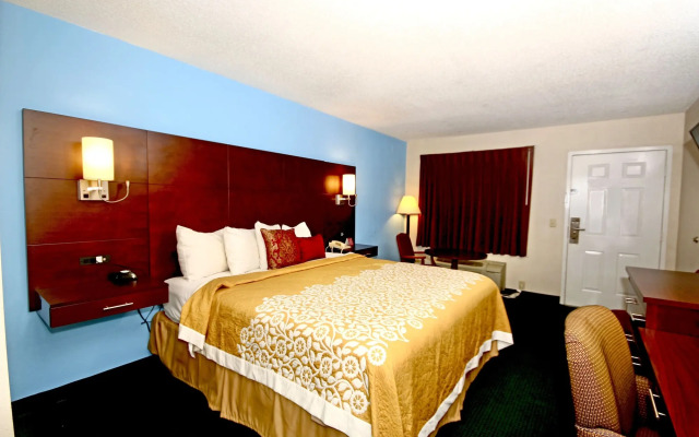 Hamilton Inn Jonesville NC