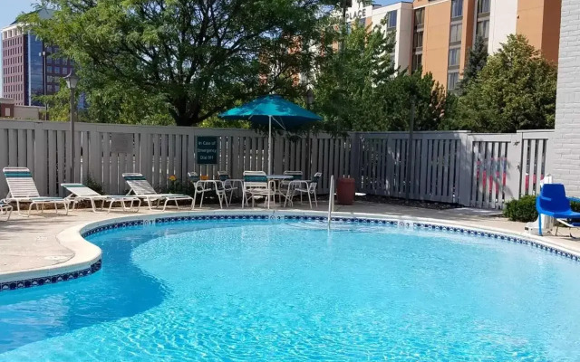 Country Inn & Suites by Radisson, Hoffman Estates, IL