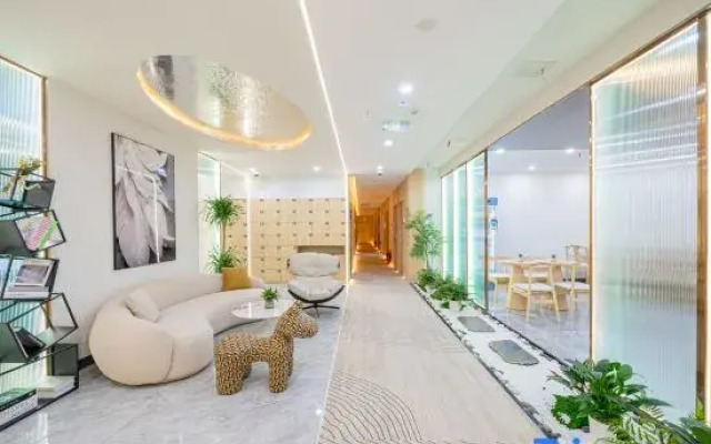 The Qixi Youth Hostel (Shanghai Hongqiao Center Branch)