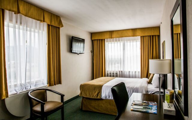 Coast High Country Inn