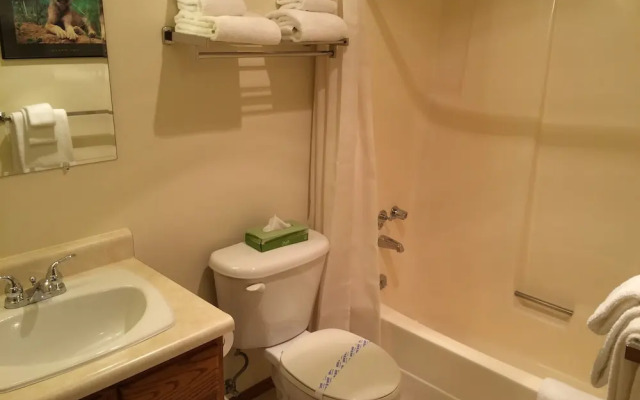 The Griz Inn by Park Vacation Management