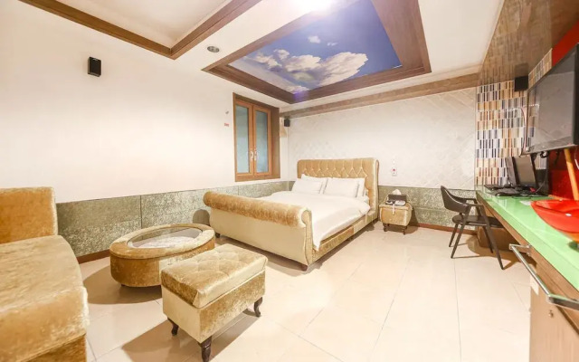 Gunsan Palace Self Check-in Hotel