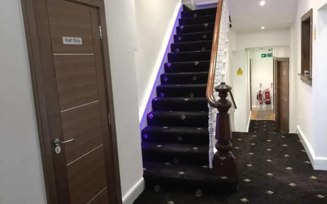 Marlborough Hotel