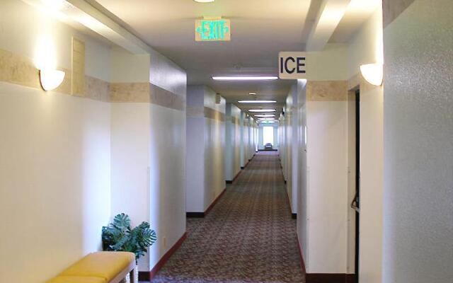 Edgewater Inn and Suites, Ascend Hotel Collection