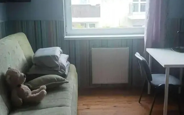 Rumia - Apartment - Sleeps 8 - Parking - Seaside