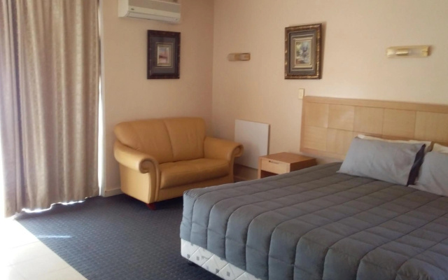 Desert Sand Motor Inn – Guest Rooms – Broken Hill