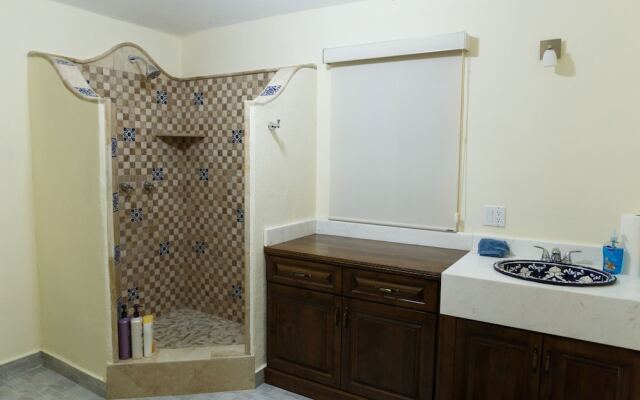 R&R Bottom Level 1 BR by Casago