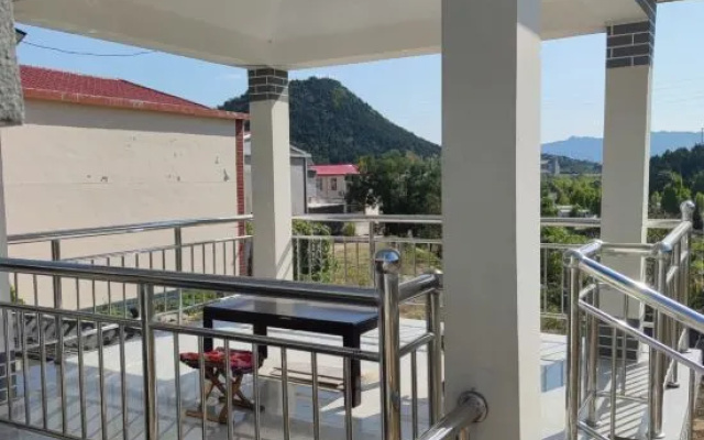 Xibaipo Baixin Homestay – Balcony – Shijiazhuang