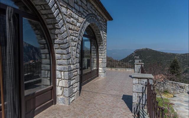 Stone Mansion Anavryti, ΑΜΑ 20569