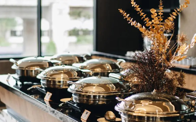 Grand Central Premier