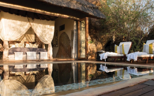 Madikwe Hills Private Game Lodge