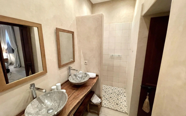 Riad Jona