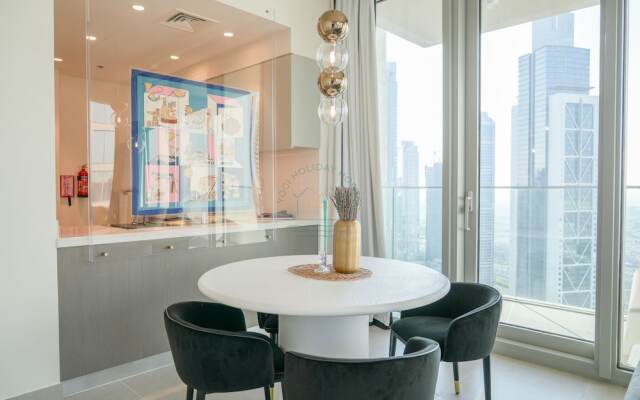 YOGI - Fabulous 2BR Apt Downtown