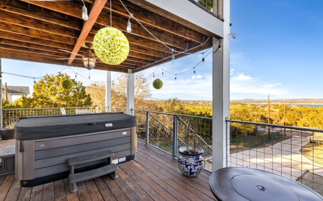 Colleen's Chic Chalet