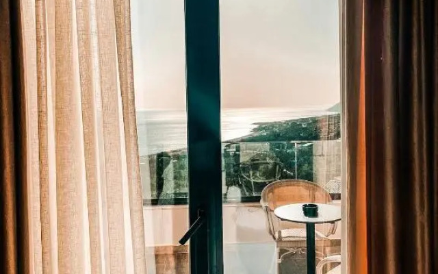 Gogo's Boutique Hotel