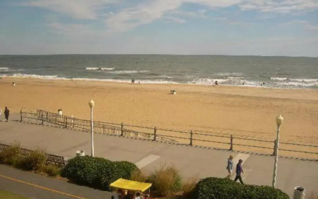 Ocean Sands Resort, Oceanfront, Virginia Beach by Vacatia