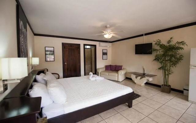 Tuanis Aparthotel