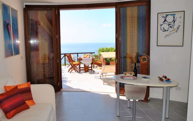 House Arborea Sperlonga