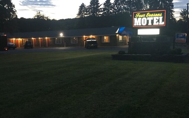 Four Season Motel