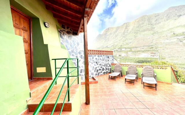 Casa Rural 3 con Barbacoa Cerca de Playa Hermigua