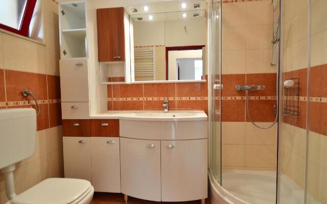 Carmen Sylva - Two Bedroom