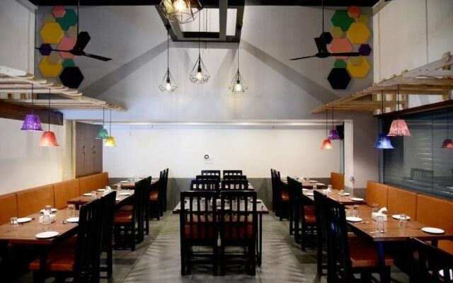 Hotel Pushpak Satara