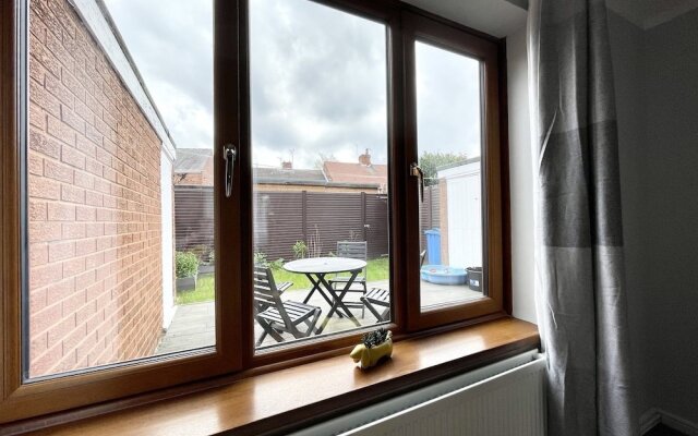 Comfy 3-bedroom House in Worksop